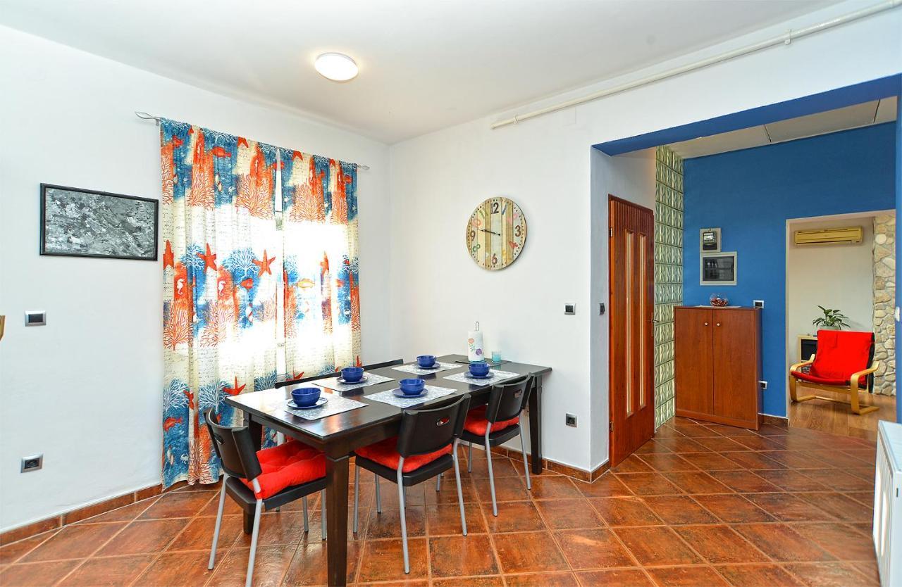 Apartment Puzar 295 Stinjan Exterior photo